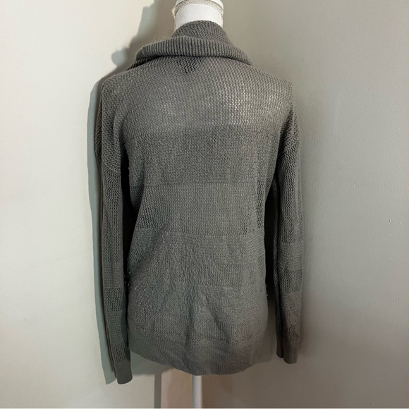 5/$20! Gap soft grey knit cowl neck sweater S - Picture 6 of 7